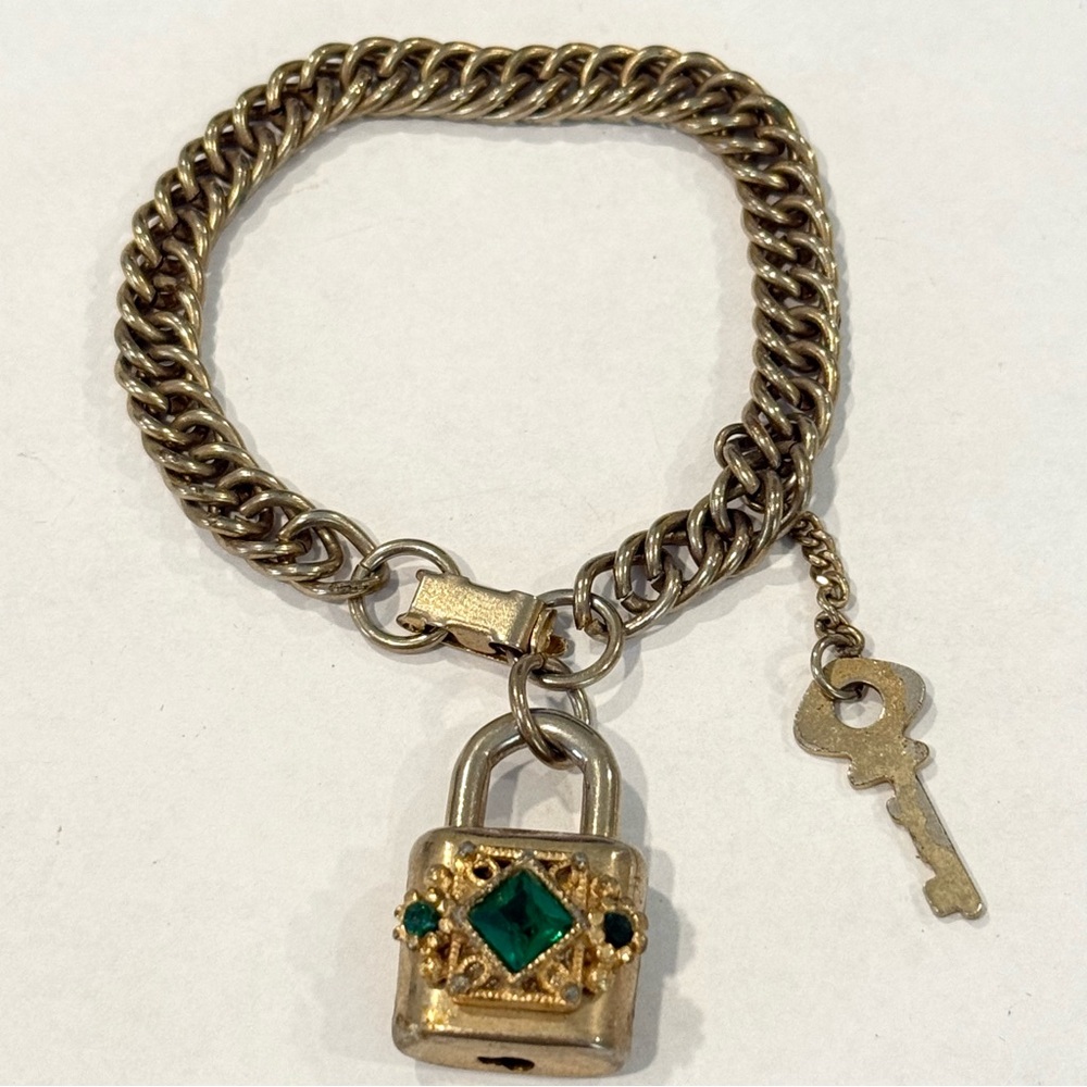 Vintage Emerald Green Rhinestone Victorian Style Lock & Key Charm Bracelet Chain